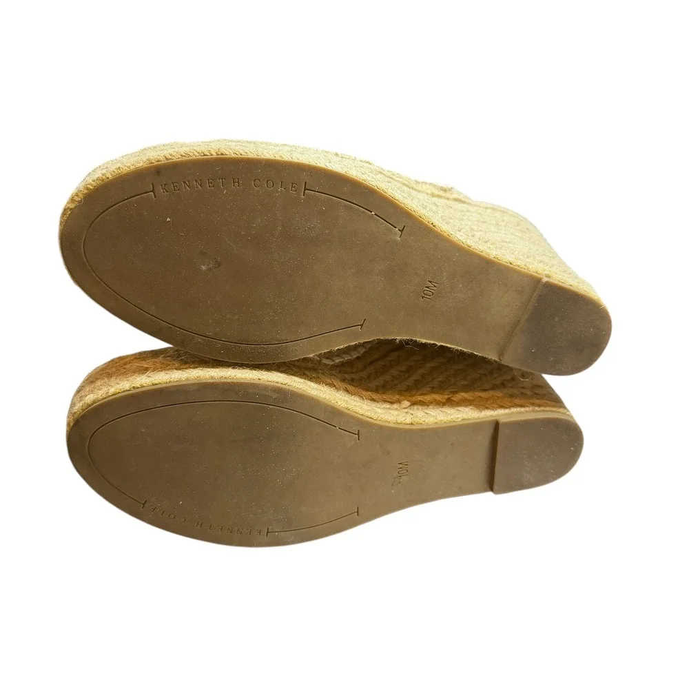 Kenneth Cole New York Orelia Wedge Sandals‎ Size 10M White Perforated Espadrille